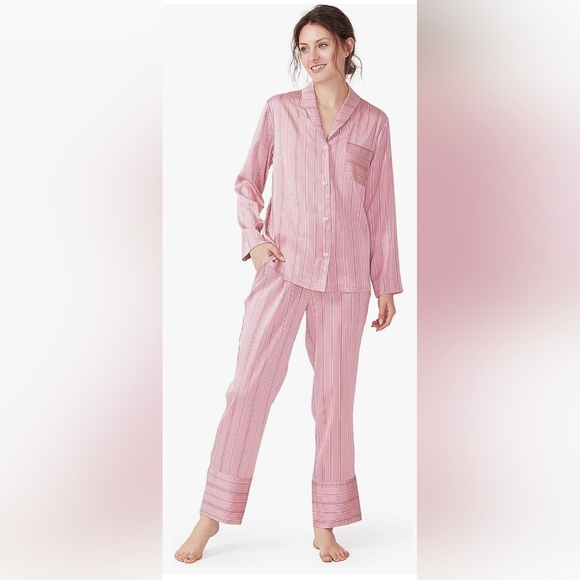 Satin pajamas - Picture 1 of 2